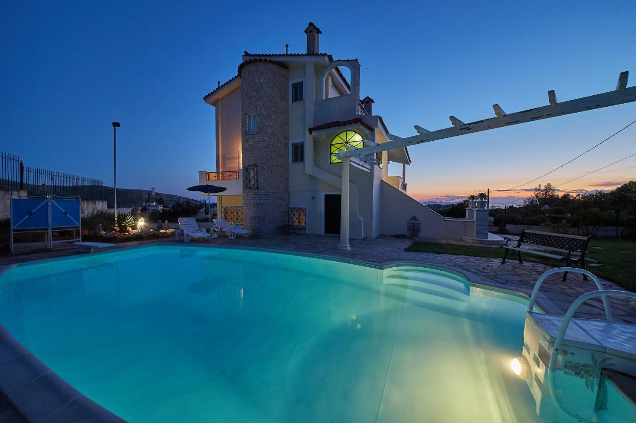 Villa Konstadina With Swimming Pool Kalivia Thorikou Екстер'єр фото